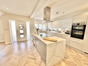 Photo 35- click for photo gallery